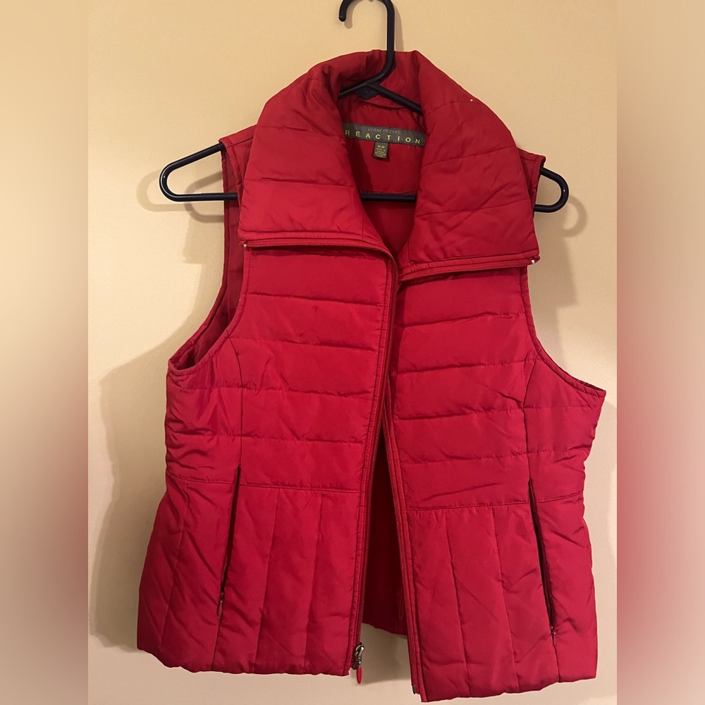 Medium Red Kenneth Cole Puffer Vest